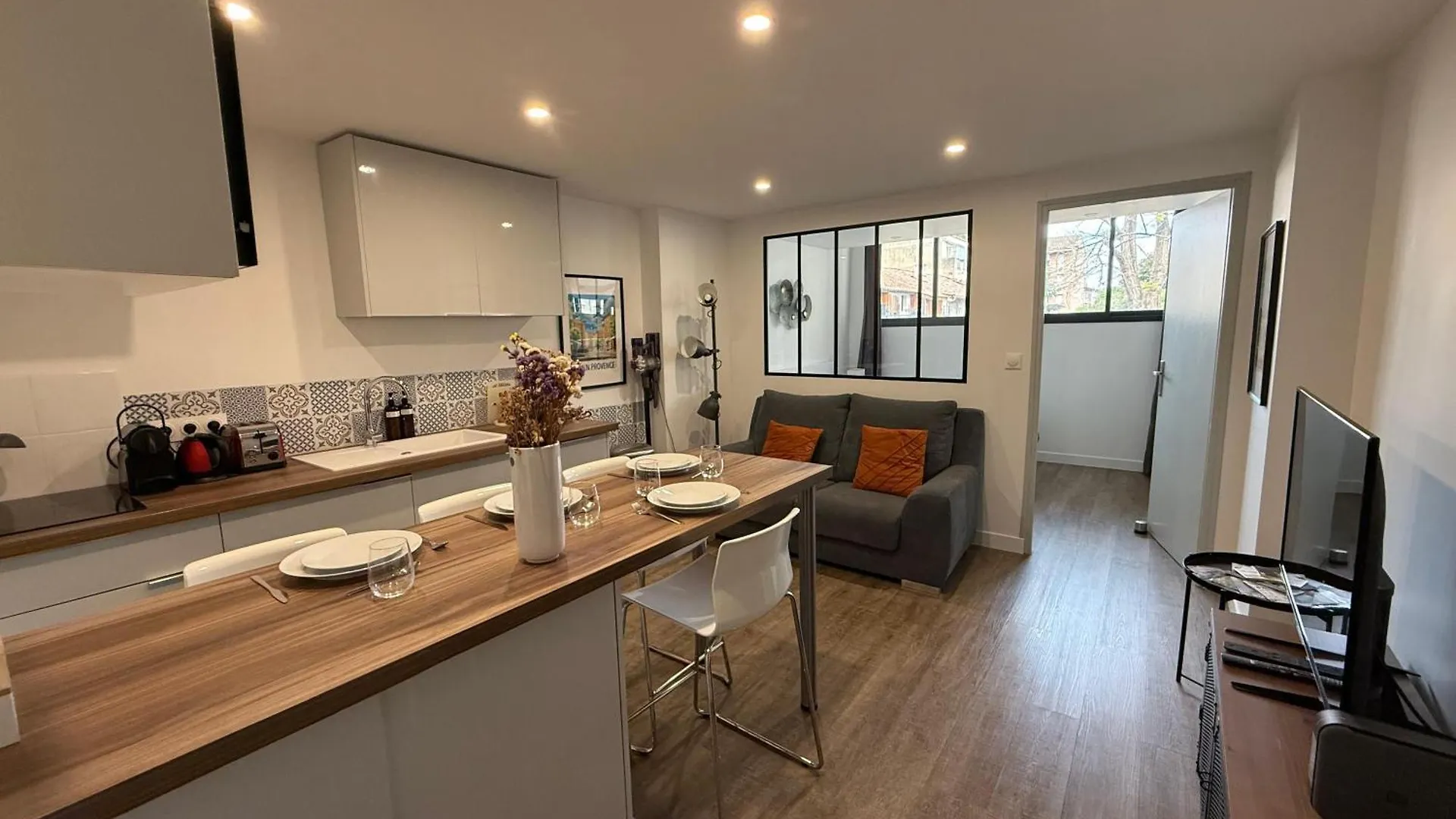 L'Amandier - Joli Appartement T3 Neuf Centre Ville A 2 Pas De La Rotonde Mirabeau Et Des Allees Provencales Aix-en-Provence Apartamento